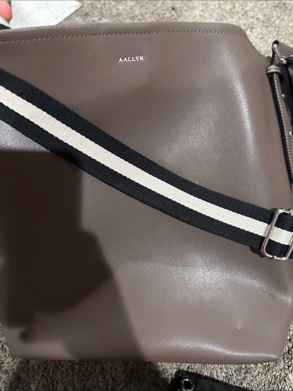 AALYNN Taupe Jolina bucket tote